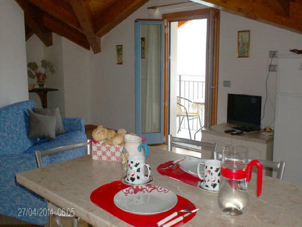 Appartamento Vista Lago - Betta Lezzeno Exterior photo